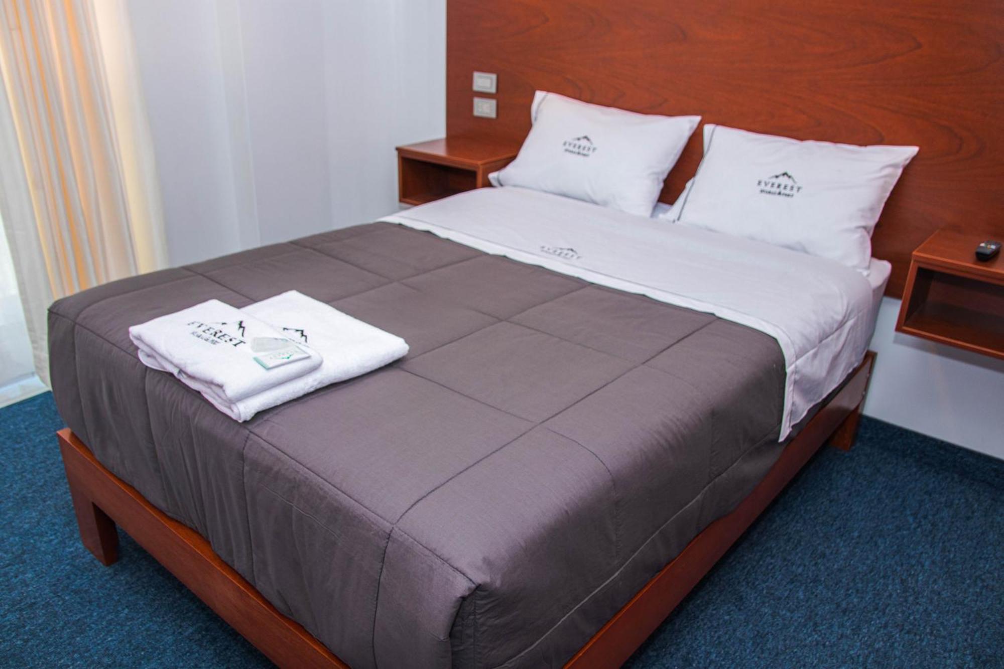 Hotel Turistico Everest Huaraz  Luaran gambar