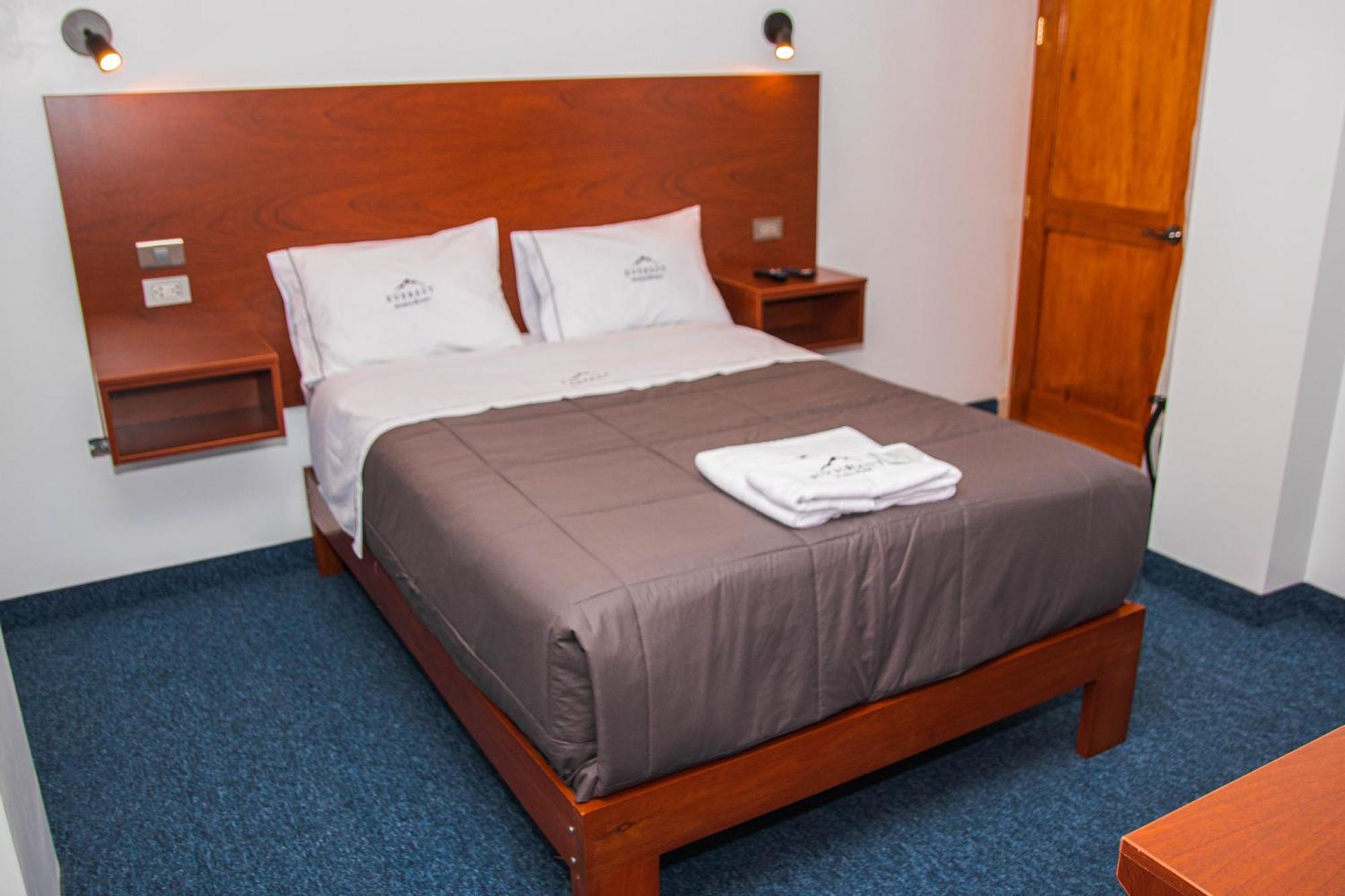 Hotel Turistico Everest Huaraz  Luaran gambar